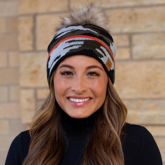 SOLD OUT Green Camo Camouflage Orange Stripe Knit Fleece Lined Faux Fur Beanie - Picture 3 of 3